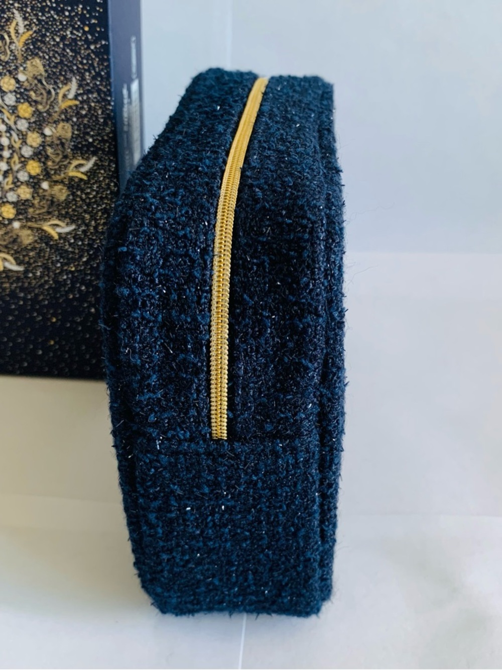 CHANEL Beauté 2025 Holiday Blue Tweed Cosmetic Pouch NIB New in Box - Picture 6 of 14